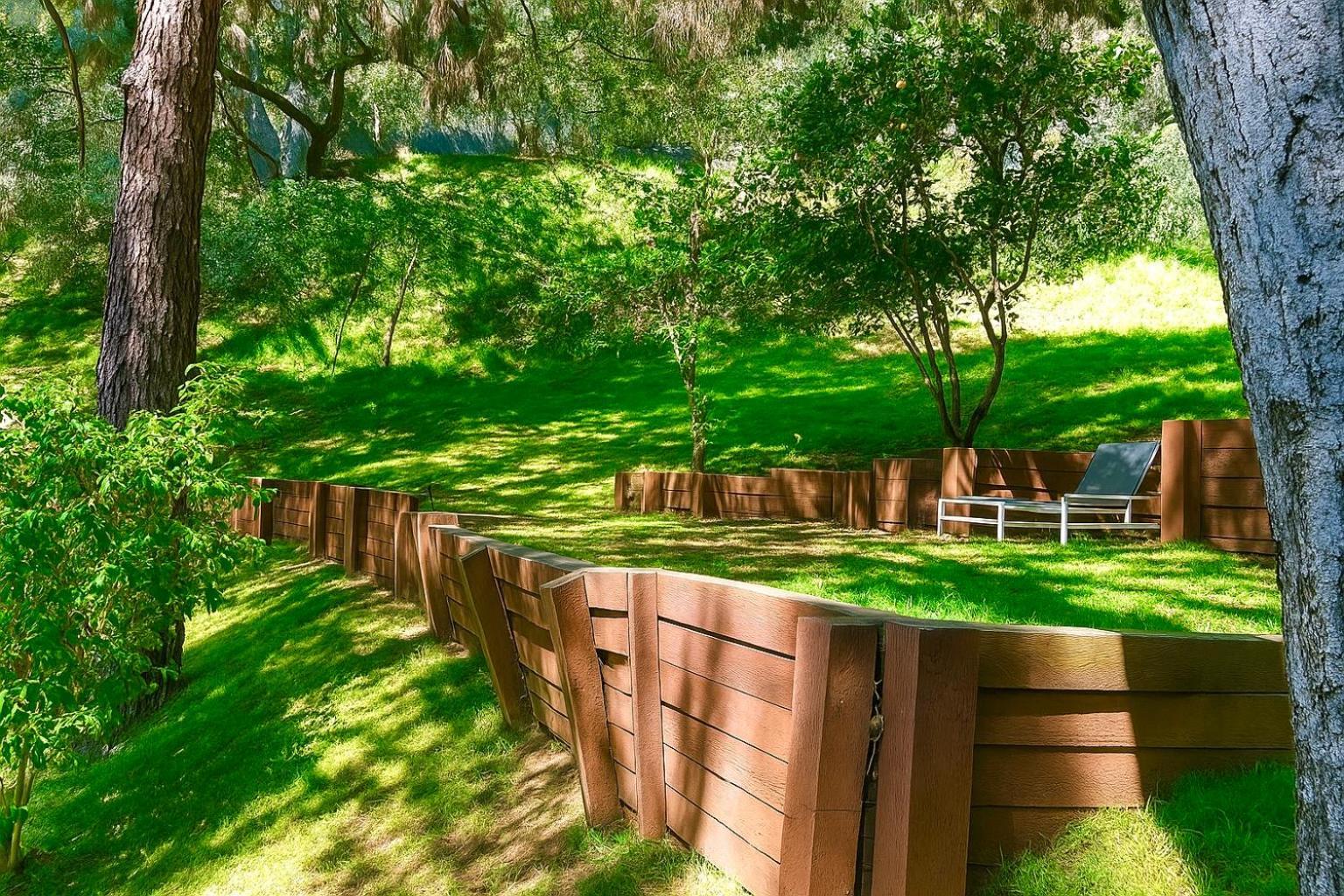 Hollywood Hills Retreat With Jacuzzi Style Tub, Steam Room, Tree-top Views Garden Patio Holiday home