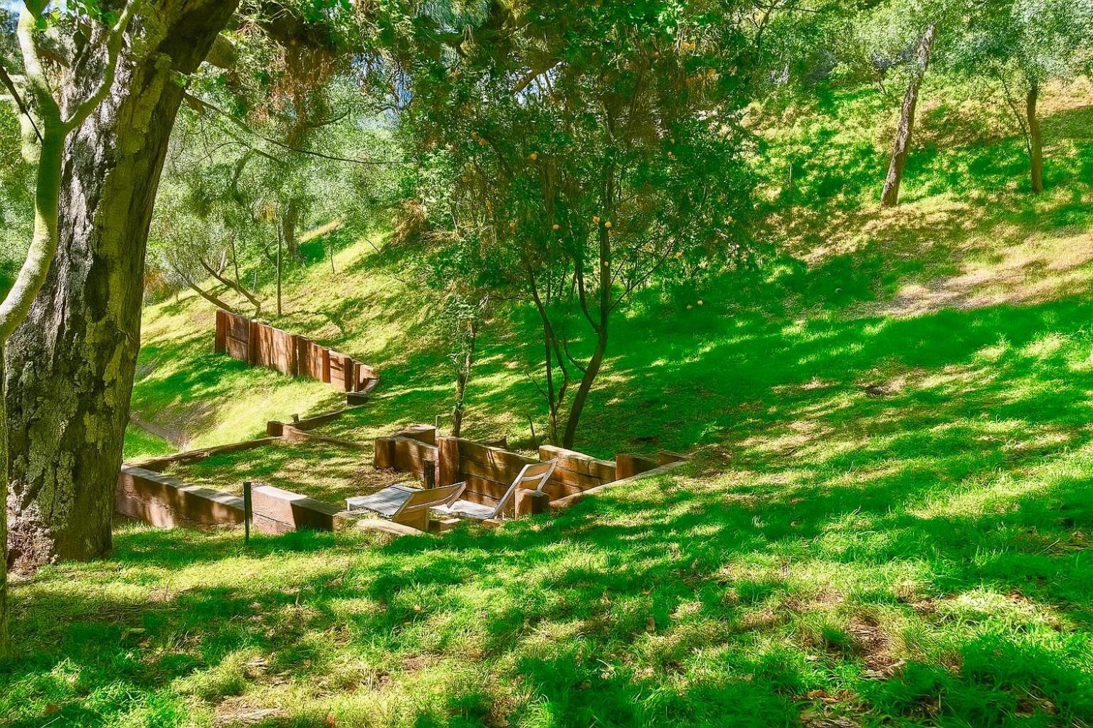 Holiday home Hollywood Hills Retreat With Jacuzzi Style Tub, Steam Room, Tree-top Views Garden Patio *